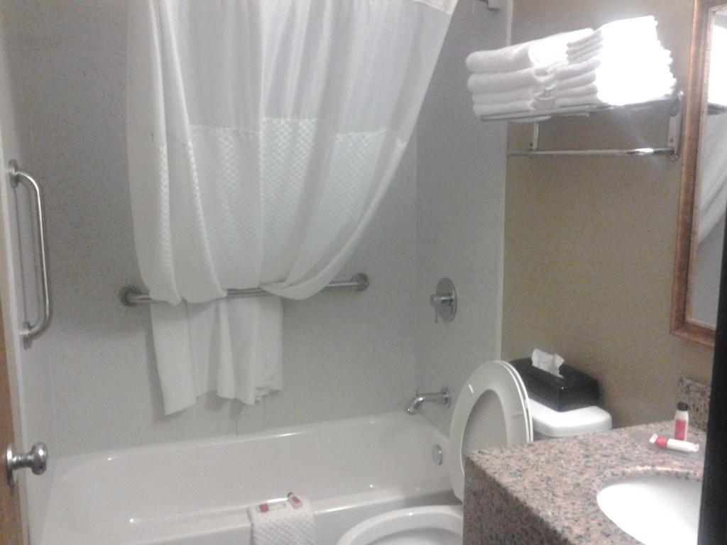 Super 8 By Wyndham Panama City Ngoại thất bức ảnh